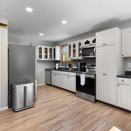 Spacious Cabin Near Hocking Hills And Caves With Hot Tub And Firepit Laurelville Kültér fotó