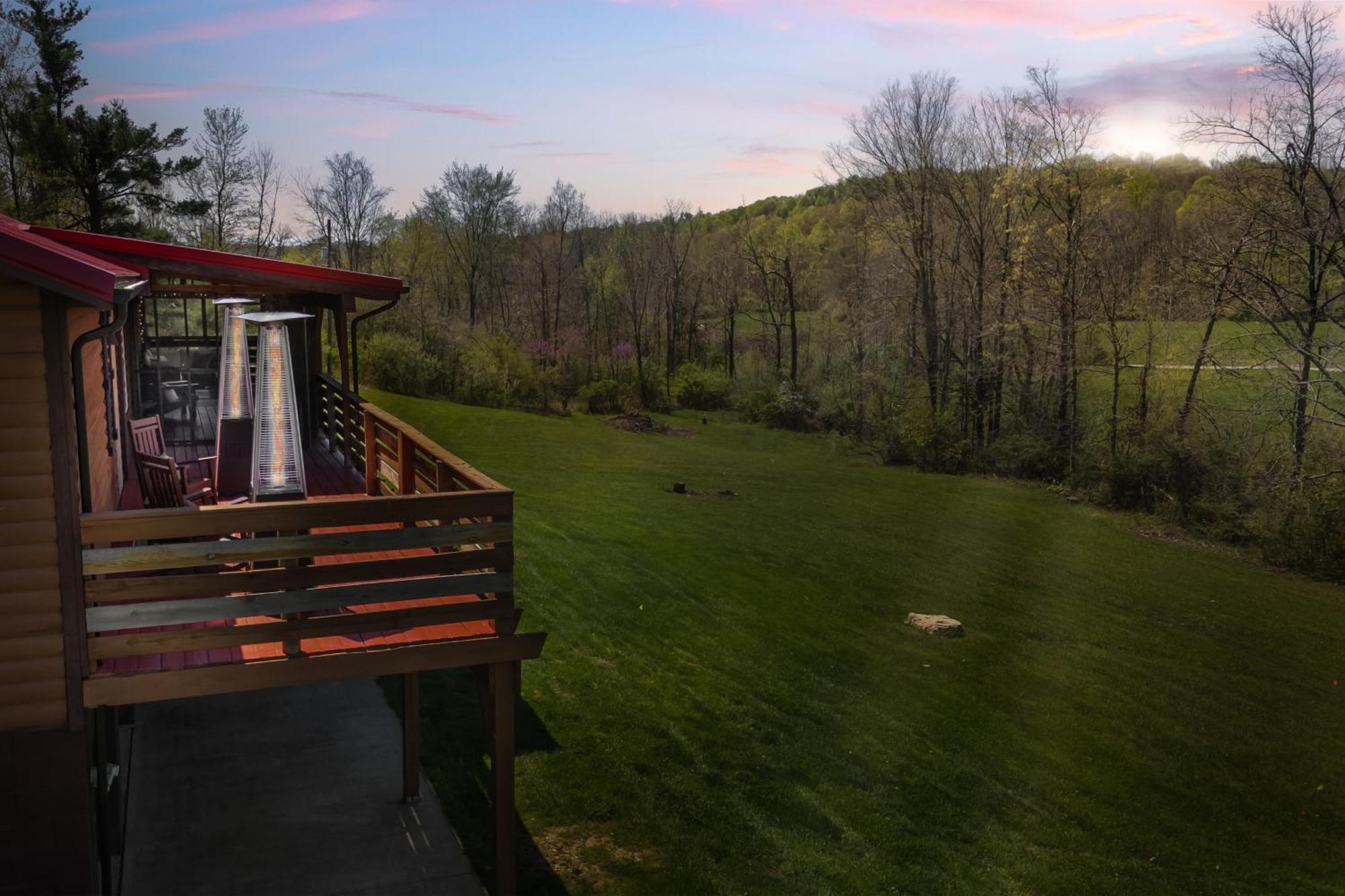 Spacious Cabin Near Hocking Hills And Caves With Hot Tub And Firepit Laurelville Kültér fotó