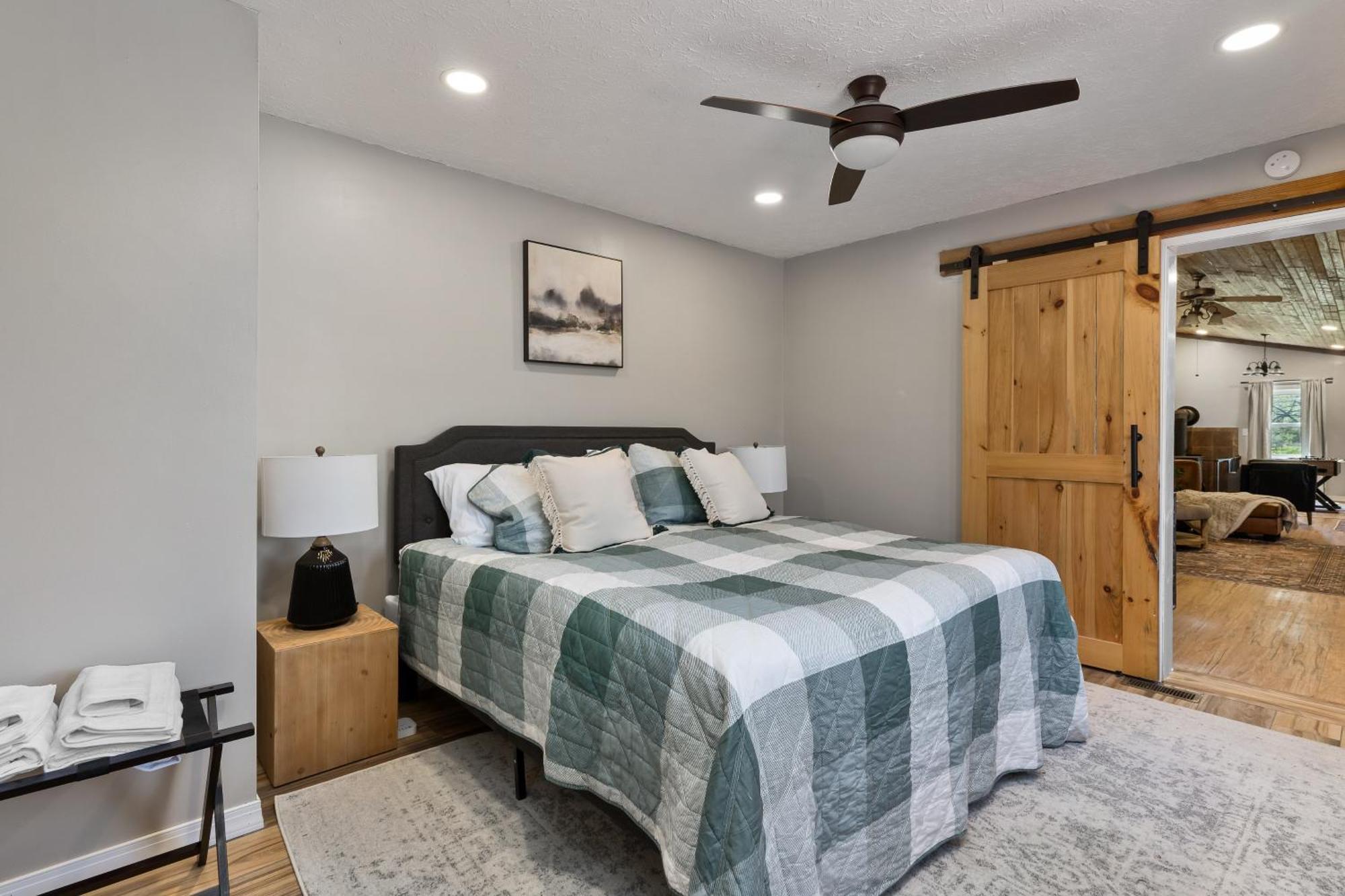 Spacious Cabin Near Hocking Hills And Caves With Hot Tub And Firepit Laurelville Kültér fotó